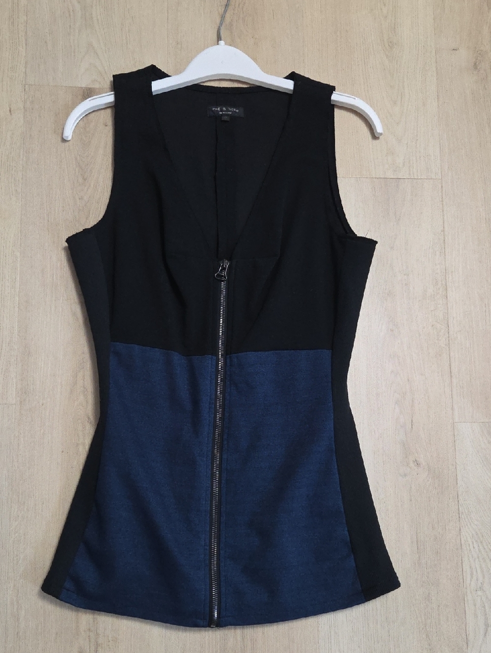 rag & bone Black and Navy Colorblock Zip Front Sleeveless Top